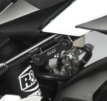 Zaślepka podnóżka RG RACING SUZUKI GSR750 11 LEWA BLACK