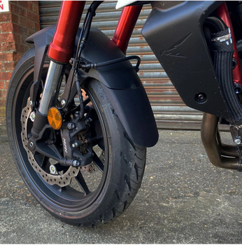Przedłużenie błotnika do Honda CB750 Hornet 23-25 (przednie)